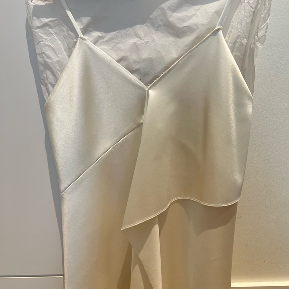 Philip Lim.1 white ivory silk strapless tank withh hangover ruffles. Size xs. - Picture 2 of 7